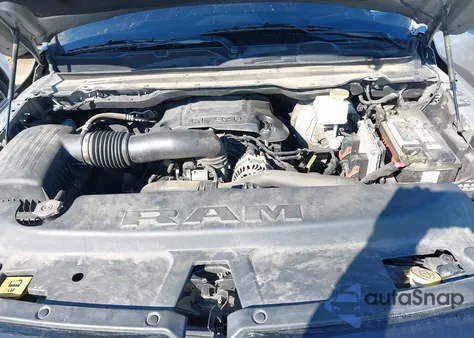 2021 Ram 1500 Big Horn 4X2 5'7 Box z USA, uszkodzony, nr VIN 1C6RREFT1MN661855